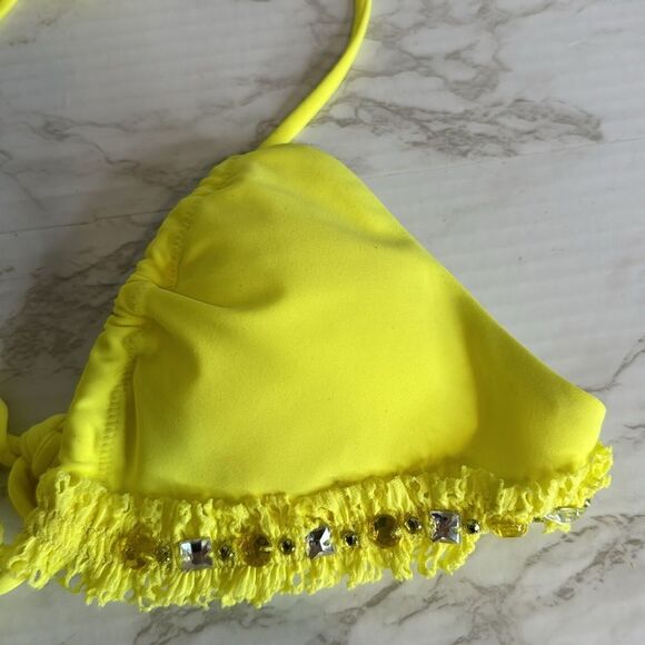 Victoria’s Secret Y2K neon yellow bling bikini top size small - Picture 2 of 7